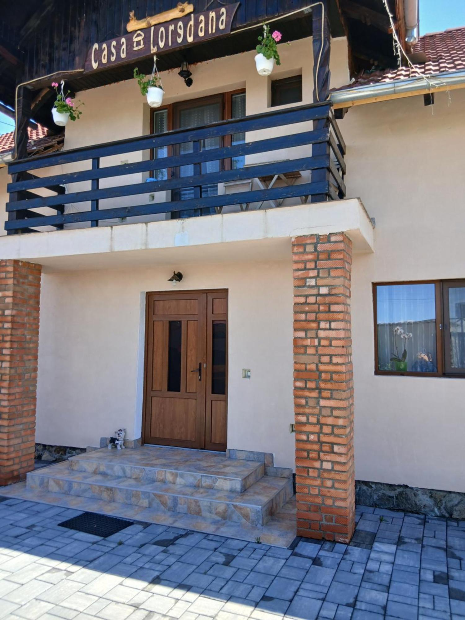 Casa Loredana Cîrţişoara Exteriör bild